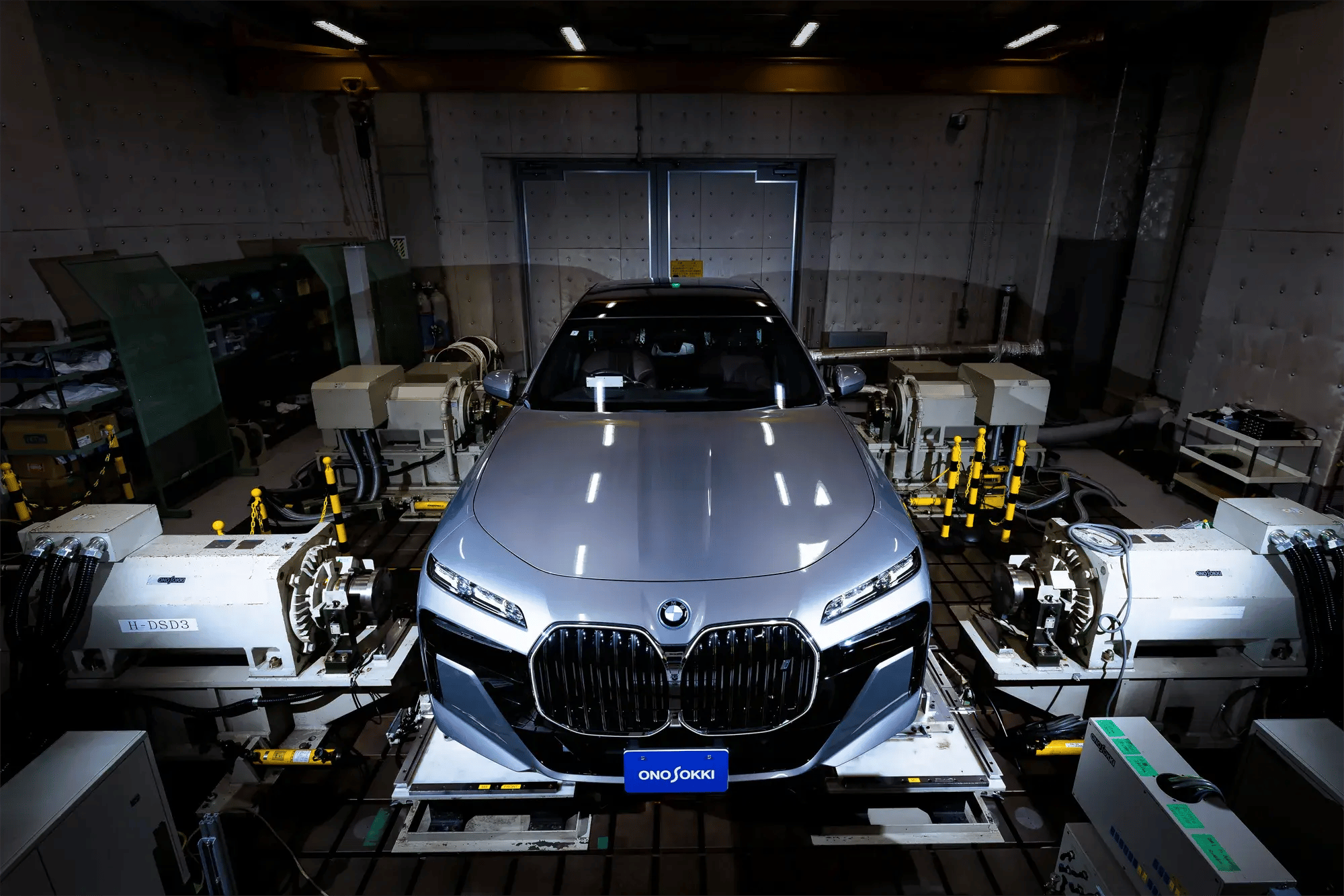 テスト車両：BMW i7 No.1
